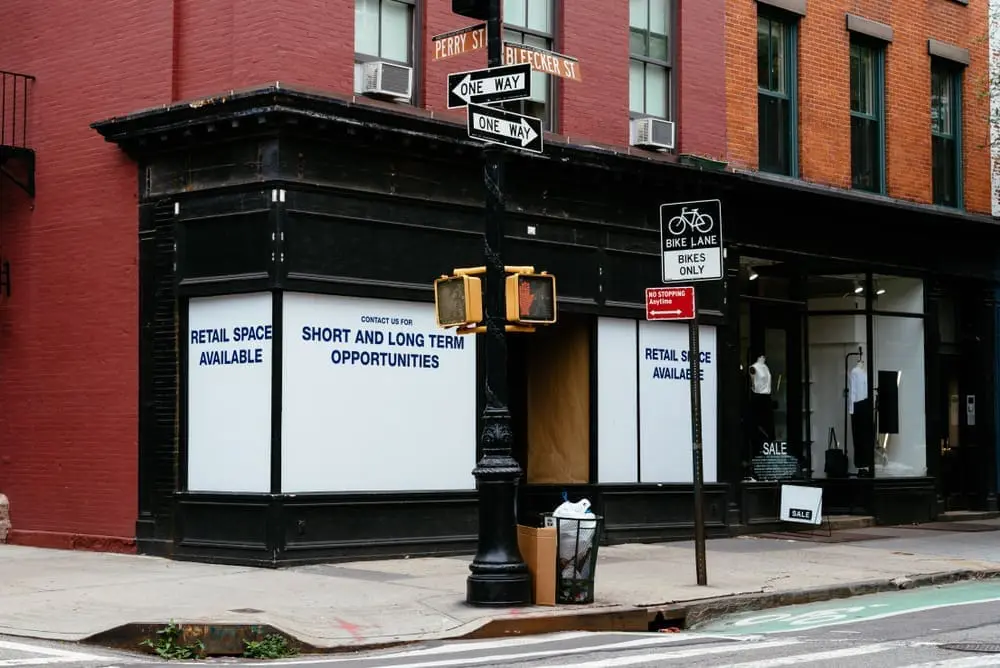 Lease of premises and business licence